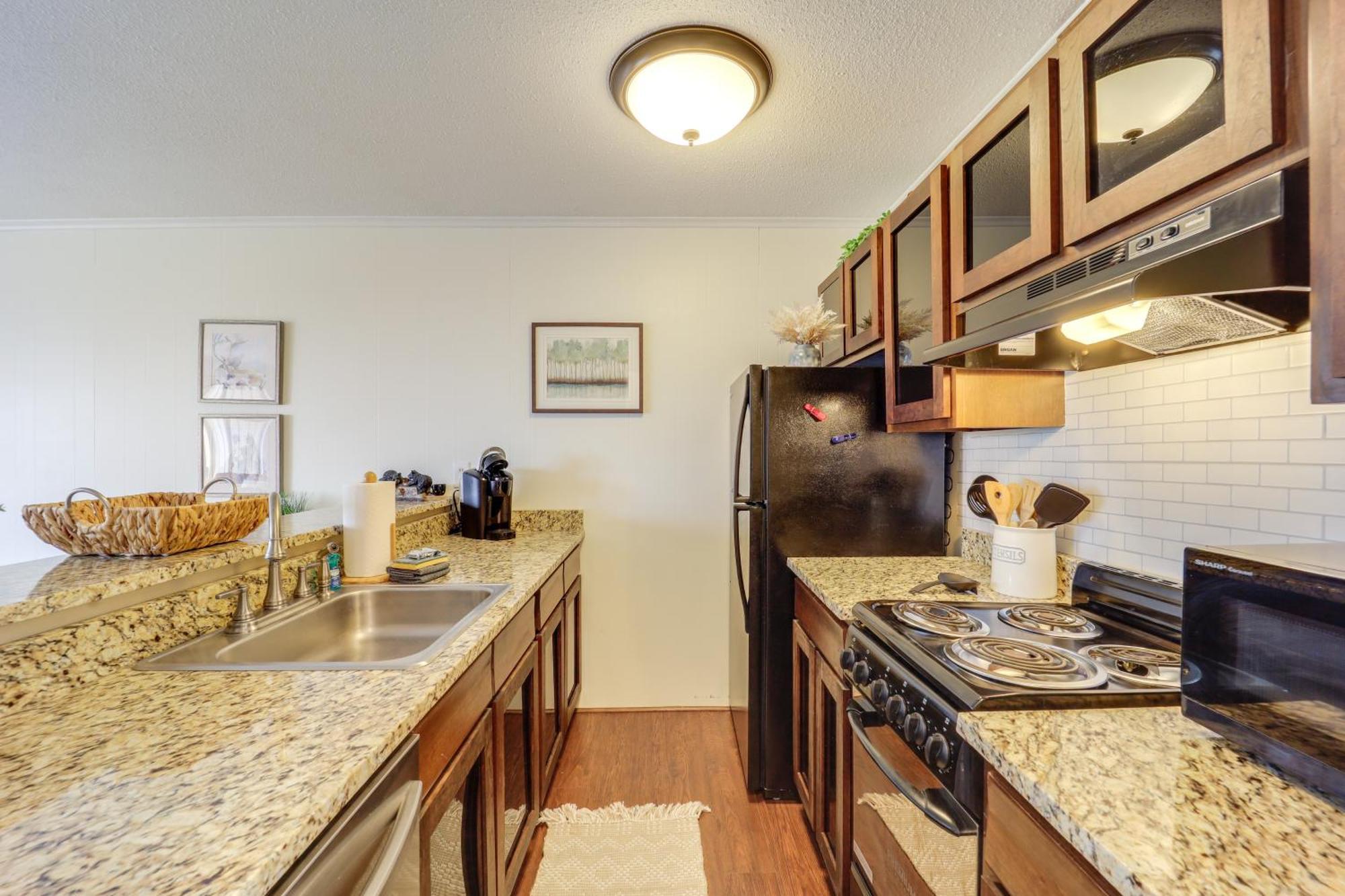 Beech Mountain Studio With Balcony Less Than 1 Mi To Skiing! Esterno foto