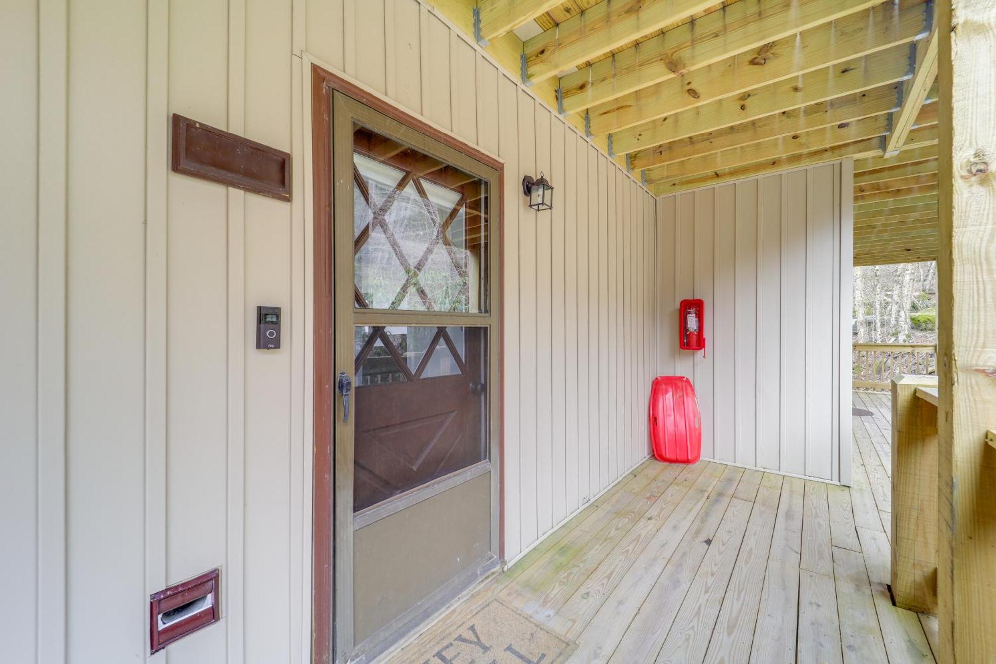Beech Mountain Studio With Balcony Less Than 1 Mi To Skiing! Esterno foto
